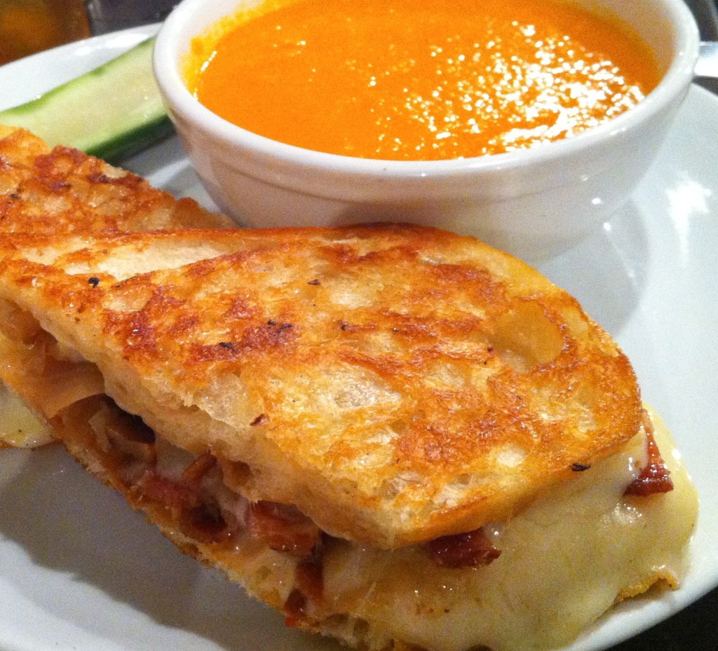 GrilledCheese-TomatoSoup